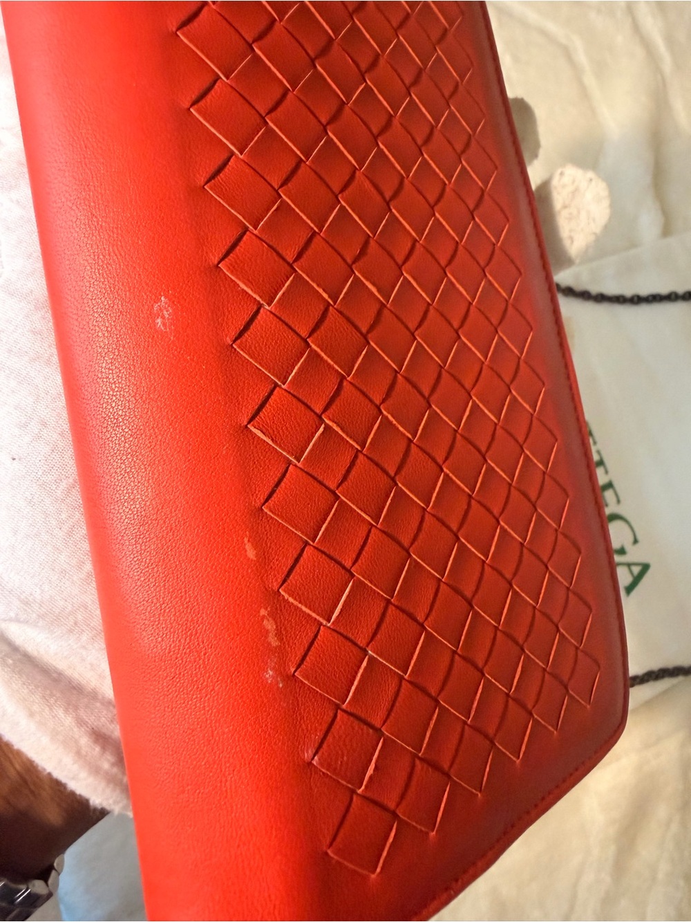 Bottega Veneta Orange Intrecciato wallet on chain - Picture 10 of 16